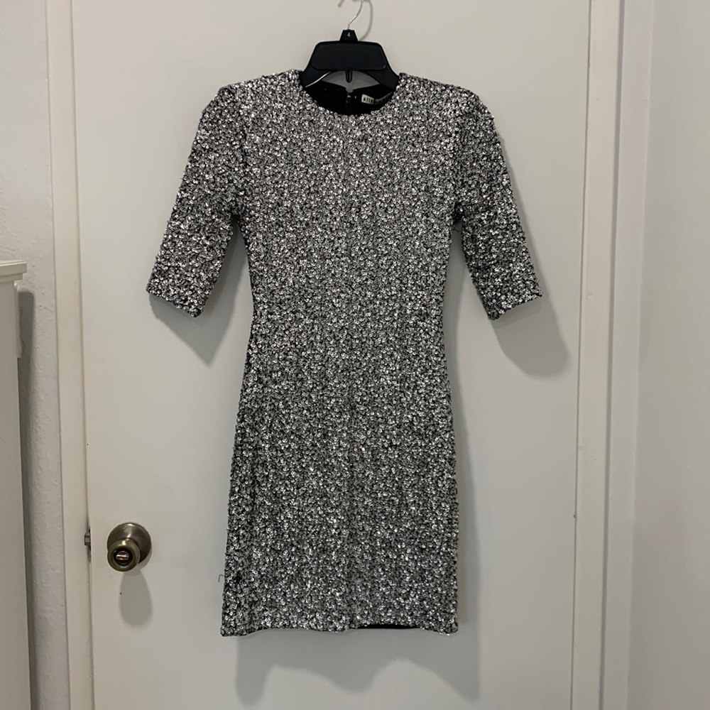 Alice and Olivia silver sequined dress NWT size 0